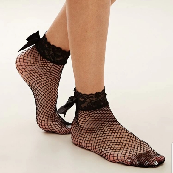 Relisted Fishnet, Lace and Bows Socks - Picture 3 of 4